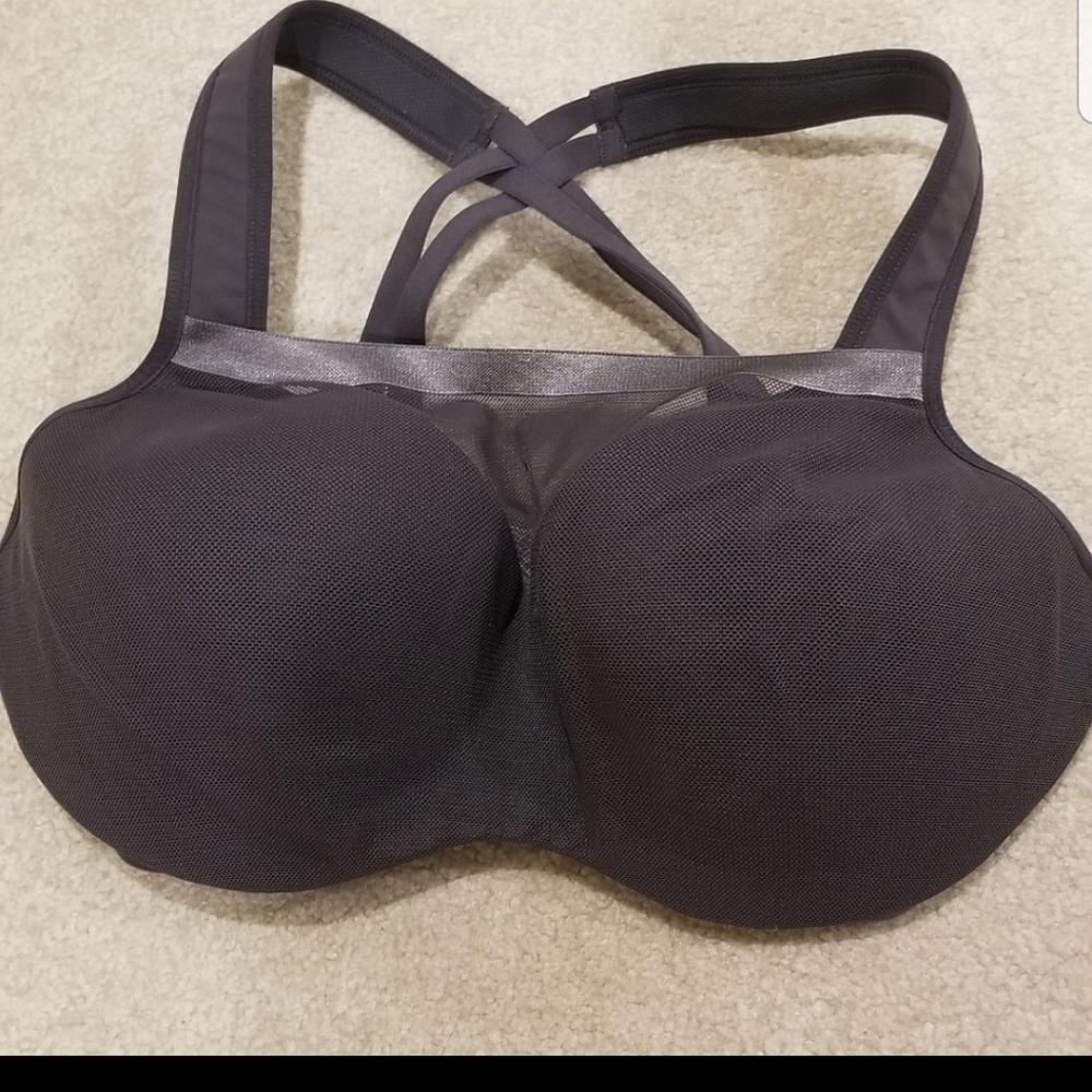 Vs bra